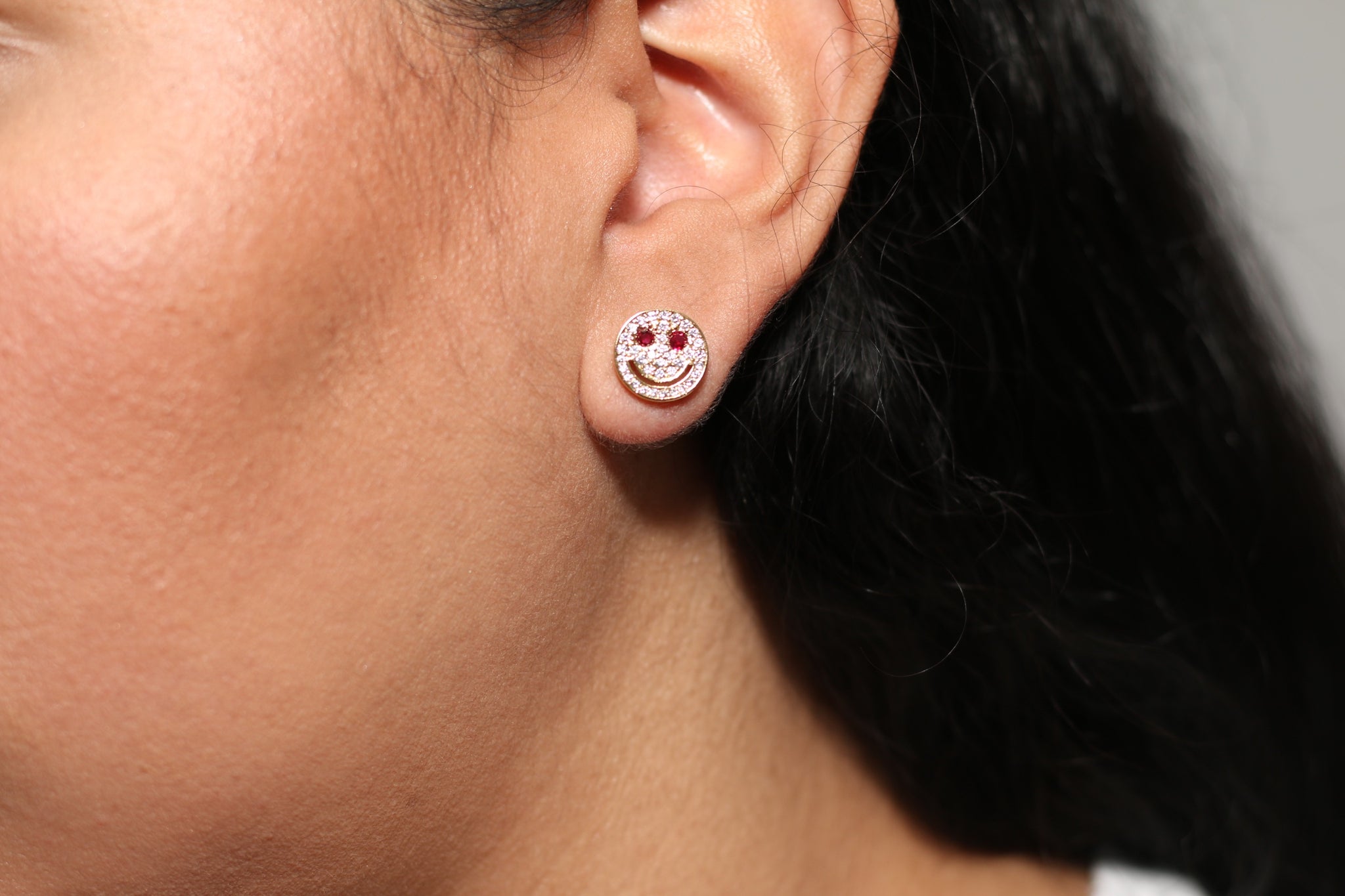 Discover 148 smiley face earrings stud latest  seveneduvn